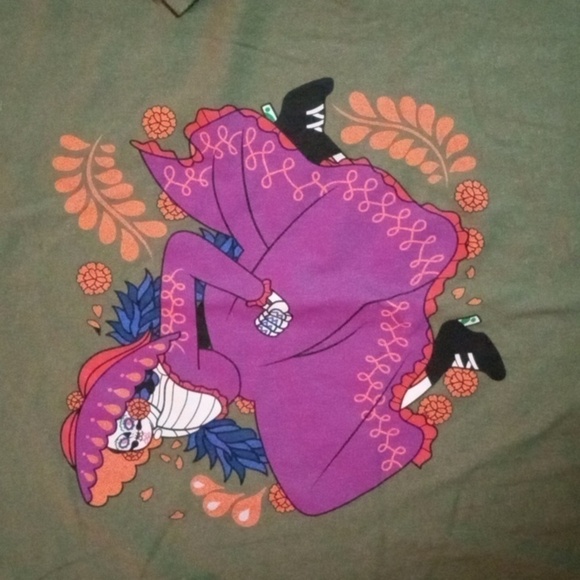 Dia Pacheco graphic Tshirt  XXL Army Green NWT - Picture 3 of 7